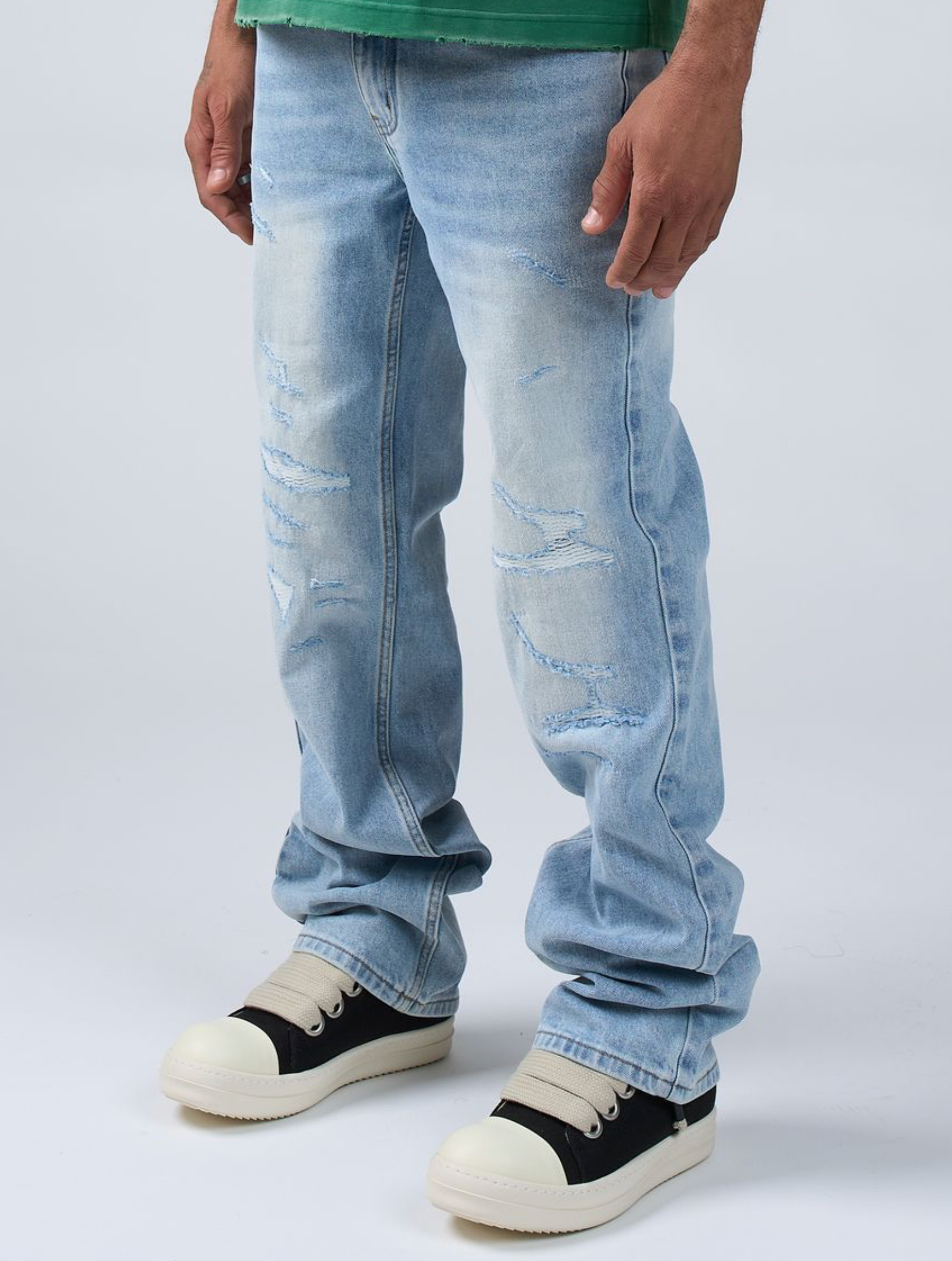 Duaa Jeans ( Saturn)